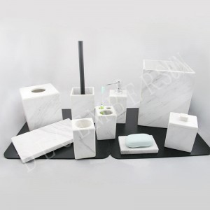 Set di accessori da bagno in marmo bianco elegante e grazioso