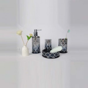 Set accessori bagno in vetro