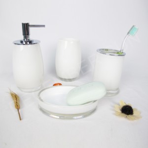 Set accessori bagno in vetro bianco